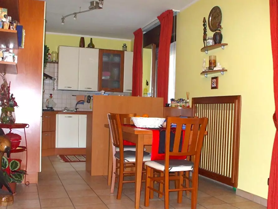 Immagine 9 di Quadrilocale in vendita  in Strada di Settimo 126 a Torino