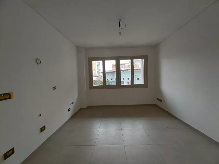 Immagine 5 di Trilocale in vendita  in Via Pietro Cossa 105 a Torino