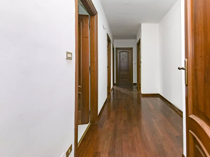 Immagine 39 di Villa in vendita  in Via Loreto 86 a Lanzo Torinese