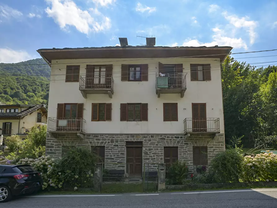 Immagine 44 di Quadrilocale in vendita  in via torino 4 a Lemie