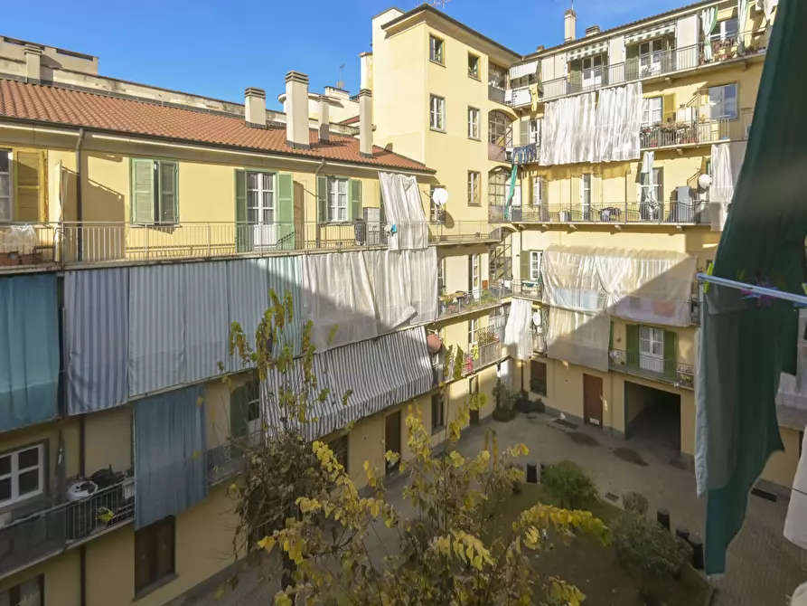 Immagine 16 di Bilocale in affitto  in via Giuseppe Mazzini 44 a Torino
