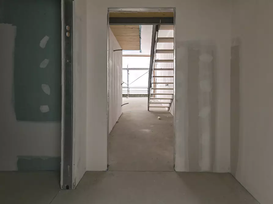 Immagine 11 di Loft/Open space in vendita  in Via Ugo Foscolo 6 a Torino
