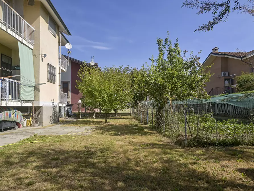 Immagine 115 di Casa bifamiliare in vendita  in Via Settimo 80 a Leini