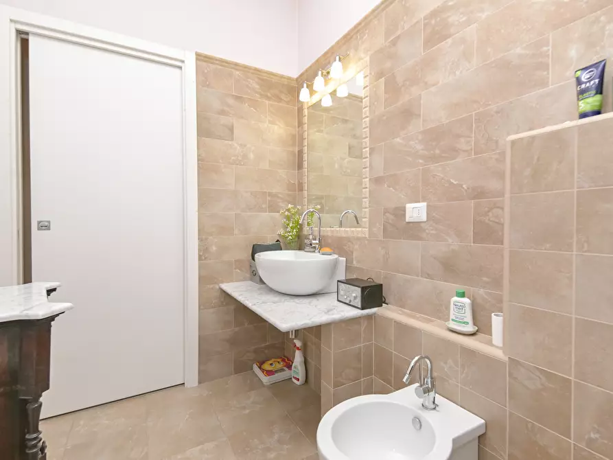 Immagine 32 di Quadrilocale in vendita  in via trecate 15 a Torino