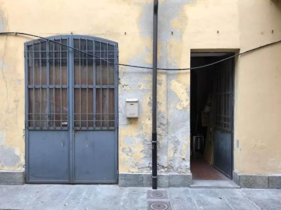 Immagine 1 di Garage in vendita  in Via Gian Francesco Bellezia 27 a Torino