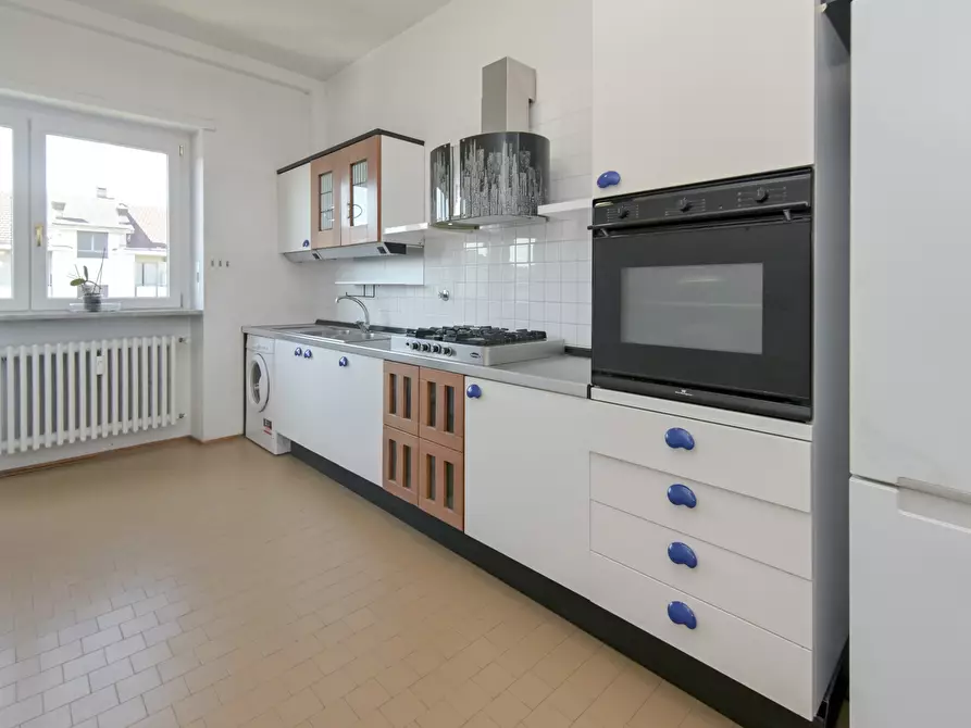 Immagine 10 di Quadrilocale in vendita  in Via Buenos Aires a Torino