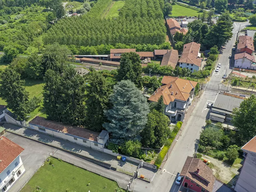 Immagine 52 di Villa in vendita  in via IV Novembre 22 a Strambino