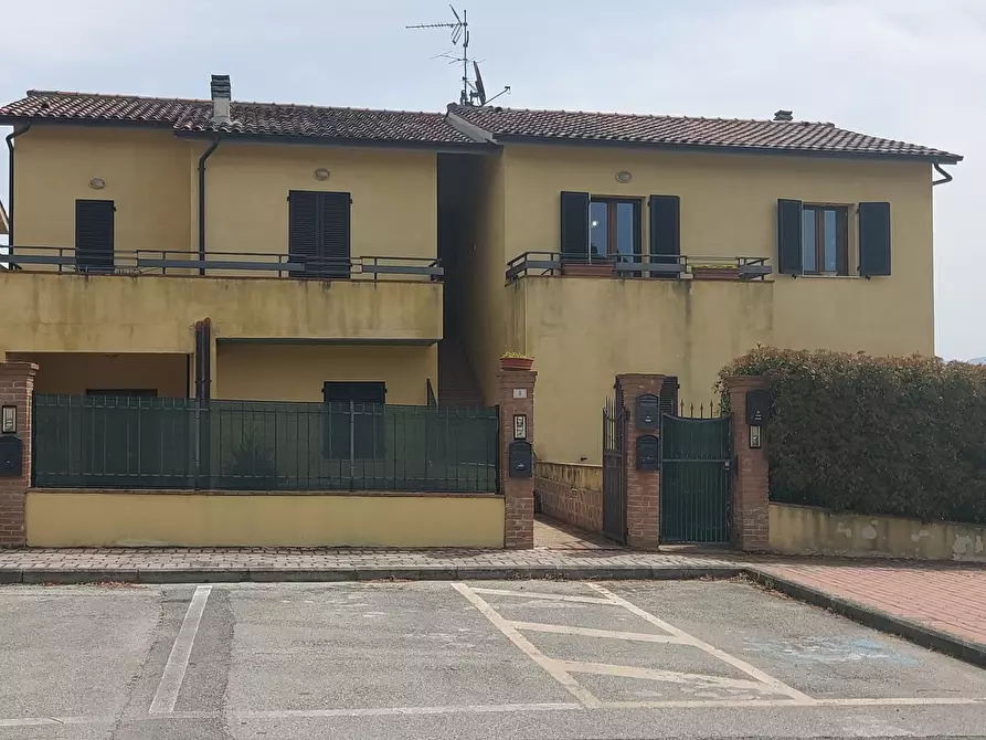 Immagine 5 di Trilocale in vendita  in Madonna Del Piano a Monte Castello Di Vibio