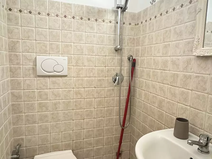 Immagine 16 di Bilocale in vendita  in Via Perugini 19 a Monopoli