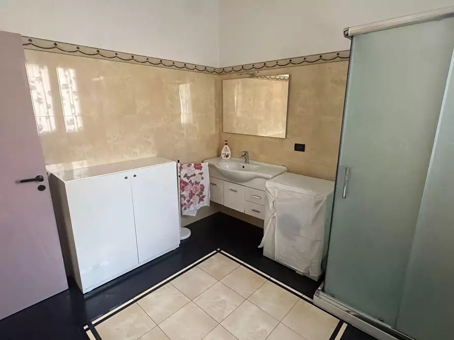 Immagine 13 di Trilocale in vendita  in Via Vecchia San Francesco da Paola a Monopoli