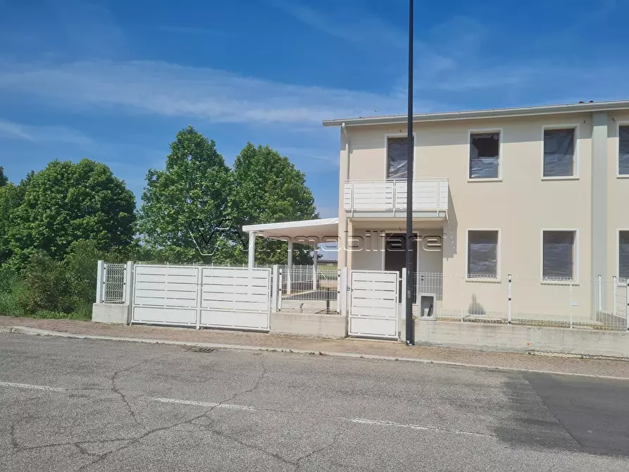 Immagine 3 di Casa bifamiliare in vendita  in via degli alpini sn a Albettone