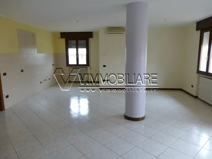 Immagine 10 di Quadrilocale in vendita  in via Andrea Palladio 6 int.4 a Poiana Maggiore