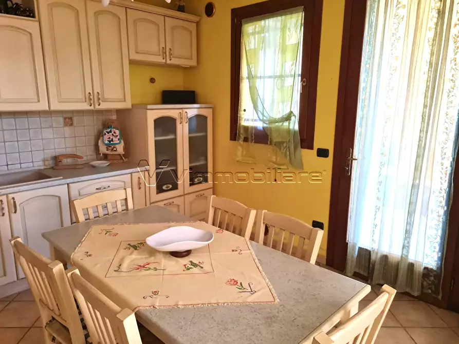 Immagine 9 di Casa indipendente in vendita  a Poiana Maggiore
