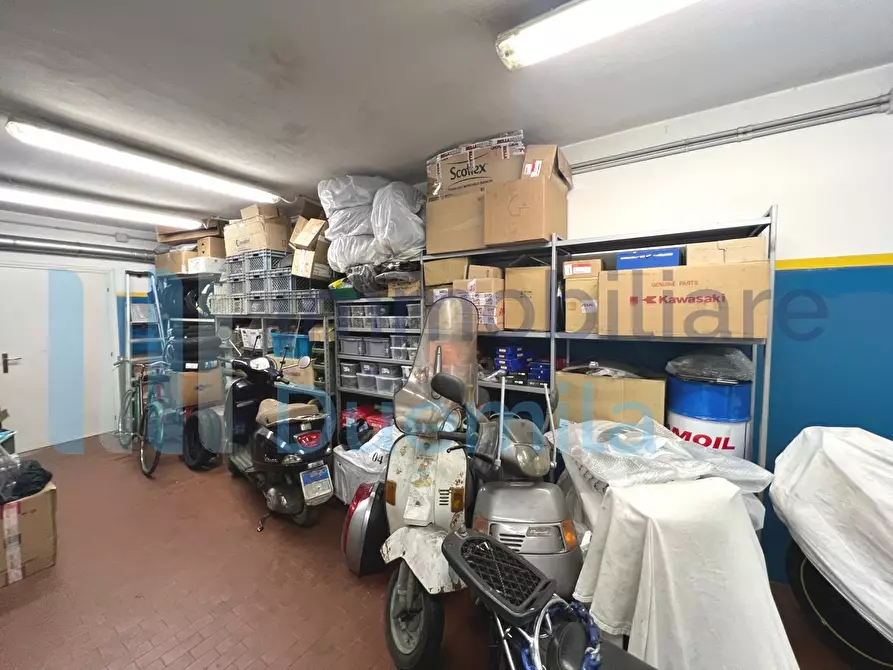 Immagine 11 di Attività artigianale in vendita  a Bologna