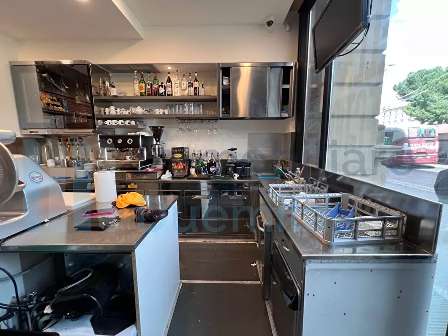 Immagine 10 di Bar / Ristorante in vendita  a Bologna