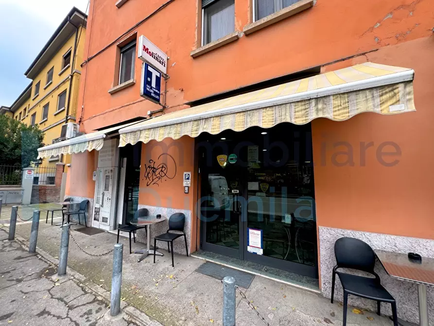 Immagine 21 di Tabaccheria in vendita  a Bologna