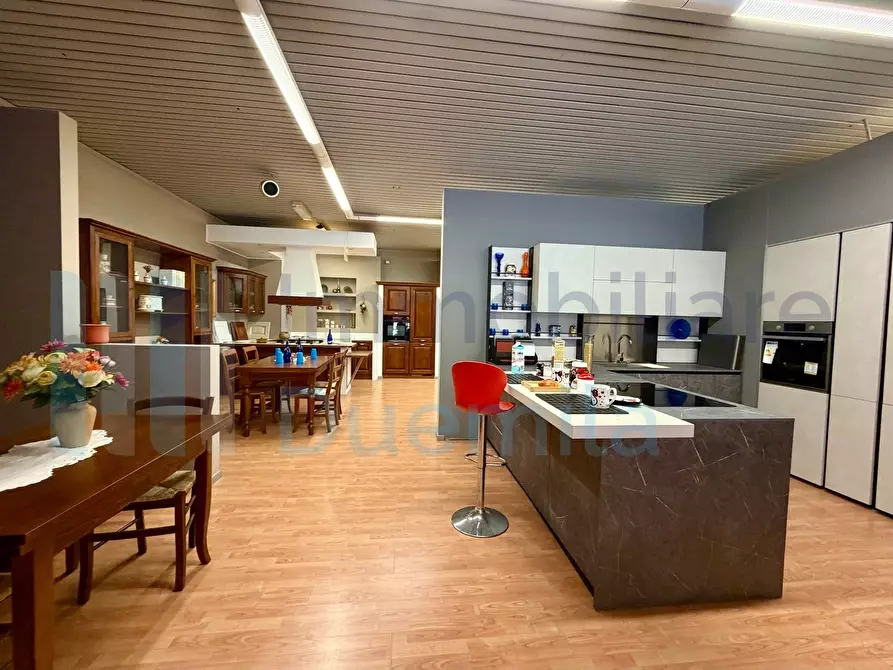 Immagine 11 di Attività commerciale in vendita  a Valsamoggia