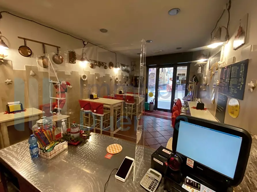 Immagine 6 di Attività artigianale in vendita  a Bologna