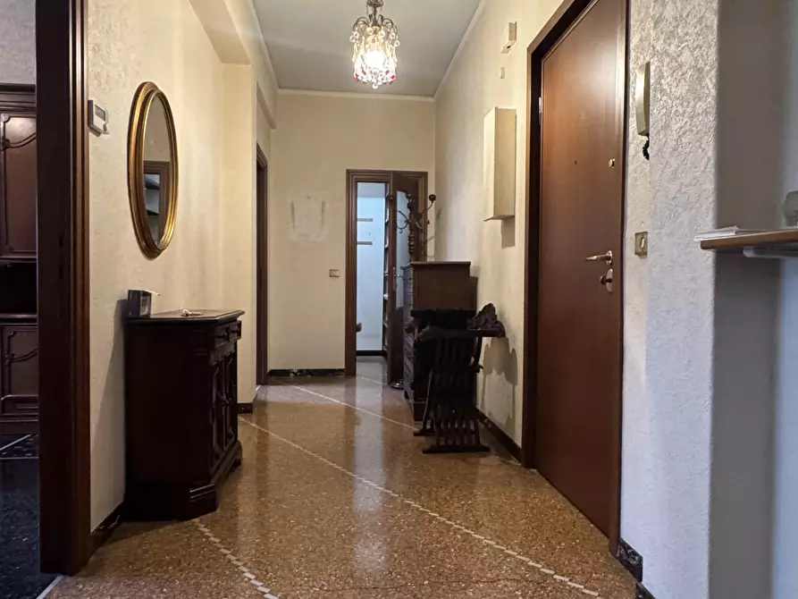 Immagine 7 di Trilocale in vendita  in Via Privata Istria a Savona