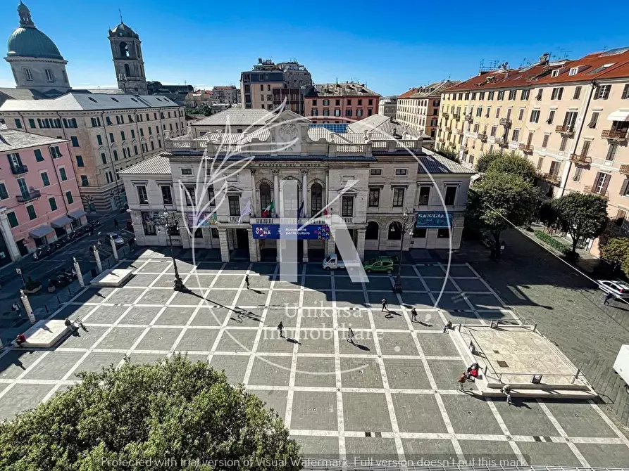 Immagine 21 di Quadrilocale in vendita  in Piazza Sisto IV 1 a Savona