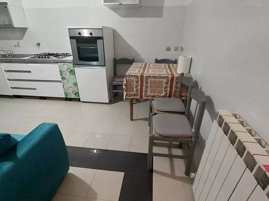 Immagine 5 di Bilocale in vendita  in Via Zara 10 a Savona