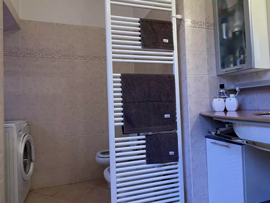 Immagine 28 di Quadrilocale in vendita  in Via Nicolò Cesare Garroni a Savona