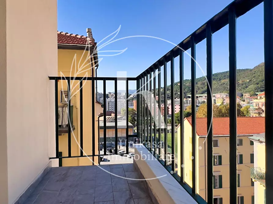 Immagine 9 di Quadrilocale in vendita  in Via Giuseppe Cesare Abba a Savona