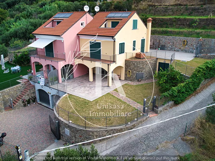 Immagine 1 di Villetta a schiera in vendita  in Via Valcada a Savona