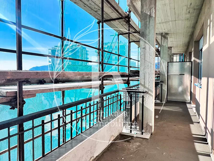 Immagine 10 di Pentalocale in vendita  in Corso Vittorio Veneto 54 a Savona