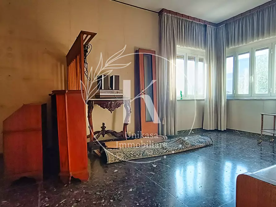 Immagine 30 di Villa in vendita  in Via Bellavista 12 a Savona