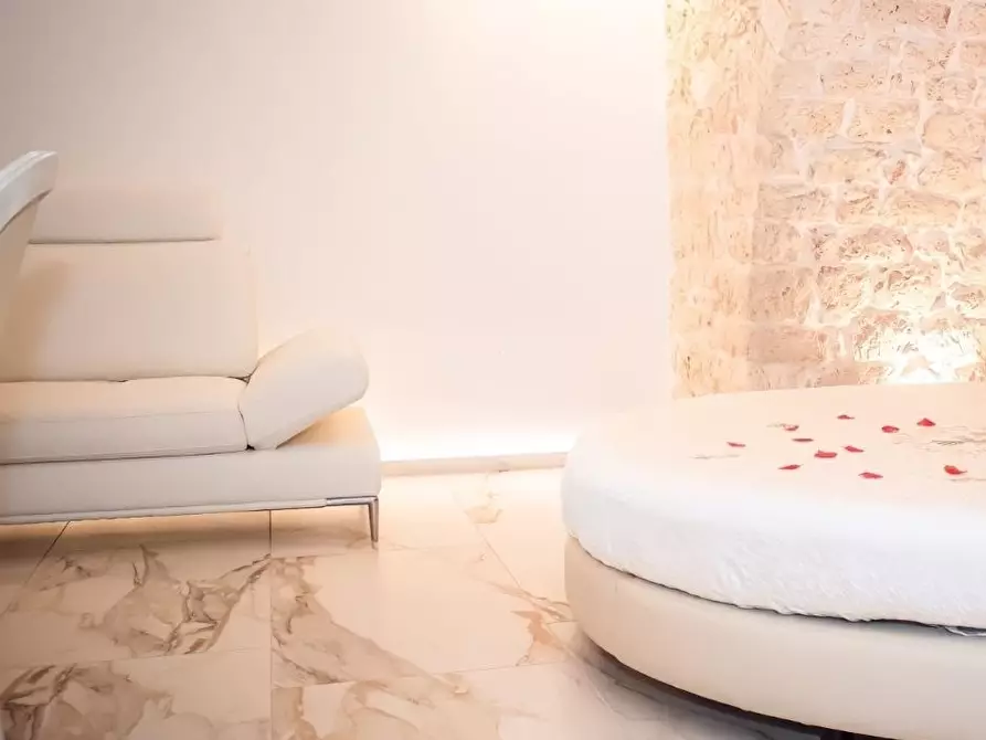 Immagine 1 di Casa indipendente in vendita  in Via Giovanni Battista Vico a Ostuni