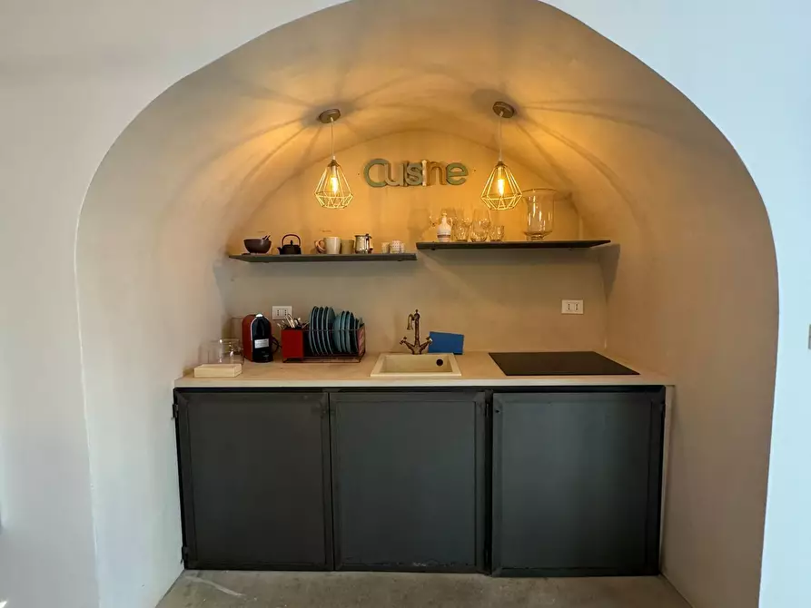 Immagine 10 di Casa indipendente in vendita  in Via Clemente Leonardo a Ostuni
