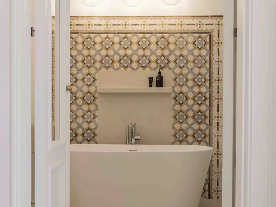 Immagine 59 di Palazzo in vendita  in Via Luca Mindelli a Ostuni