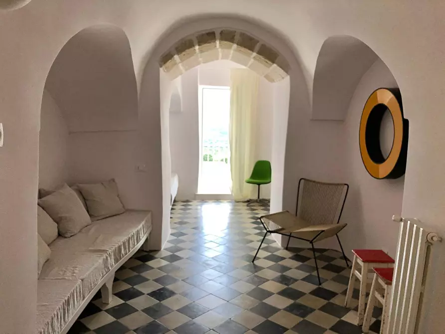 Immagine 10 di Casa indipendente in vendita  in Via Clemente Leonardo a Ostuni
