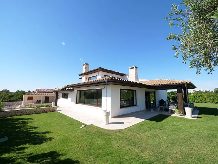 Immagine 2 di Villa in vendita  in SP29 31 a Ostuni