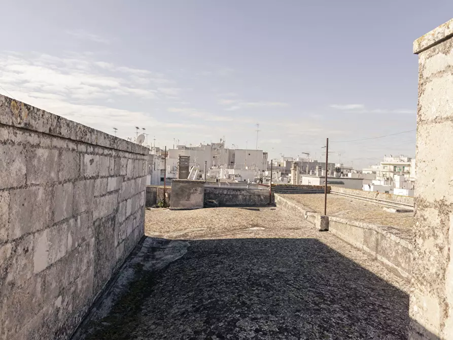 Immagine 42 di Palazzo in vendita  in Via Martiri di Kindu a Ostuni