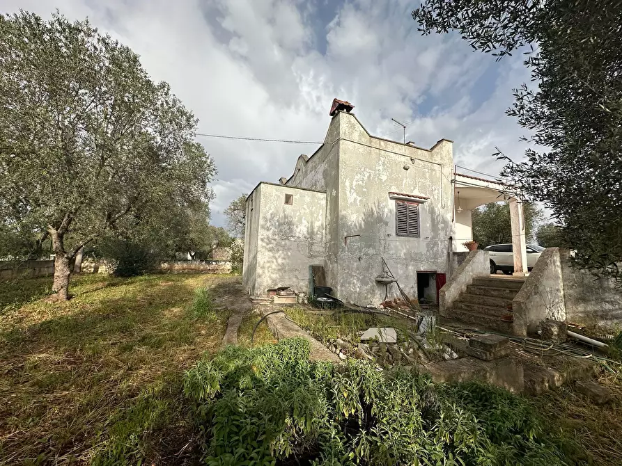 Immagine 1 di Villa in vendita  in Strada Provinciale 28 a Ostuni