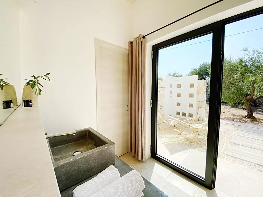 Immagine 17 di Villa in vendita  in Contrada Sorbole snc a Ostuni