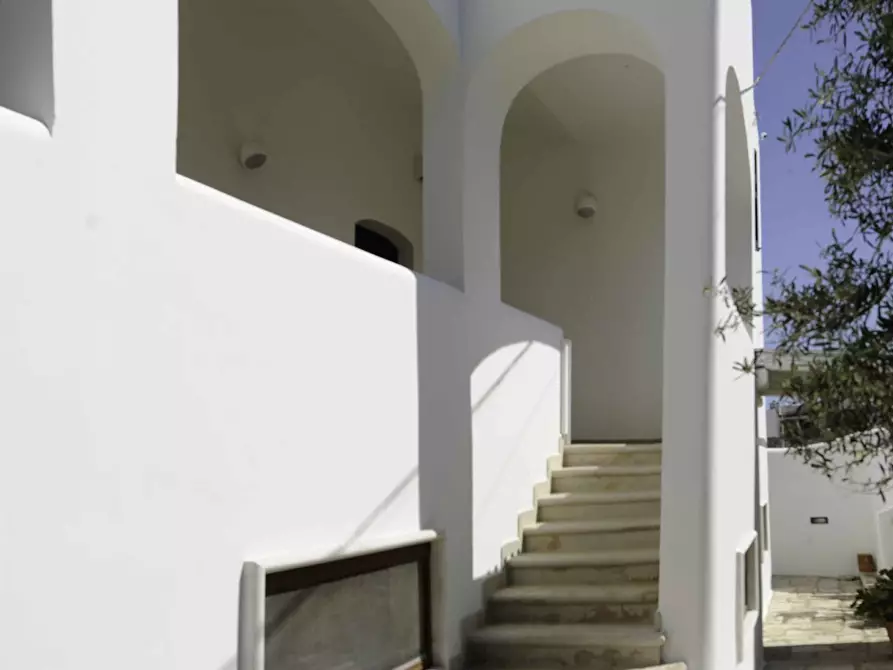 Immagine 11 di Villa in vendita  a Carovigno