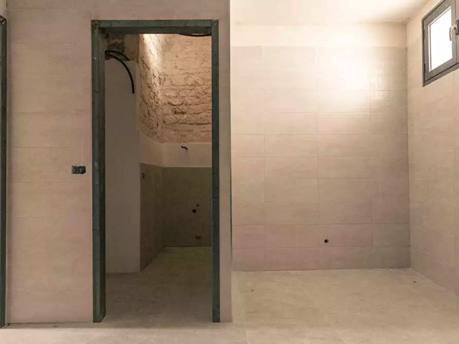 Immagine 7 di Bilocale in vendita  in Via G. Nicotera 3 a Ostuni