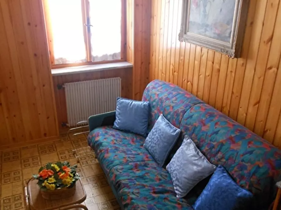 Immagine 6 di Appartamento in vendita  a Urbe