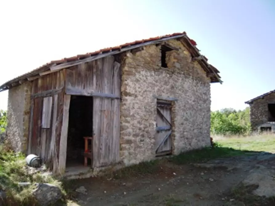 Immagine 16 di Rustico / casale in vendita  a Giusvalla