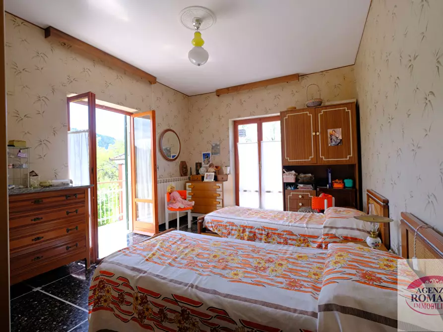 Immagine 24 di Villa in vendita  a Pareto