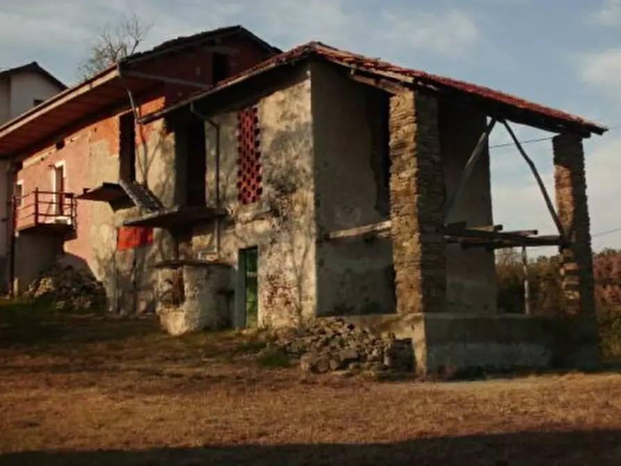 Immagine 13 di Rustico / casale in vendita  a Pareto