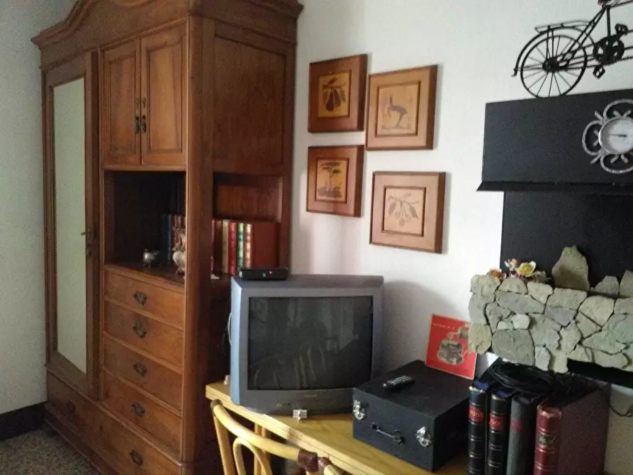 Immagine 13 di Quadrilocale in vendita  in Via al Castello 7 a Pareto