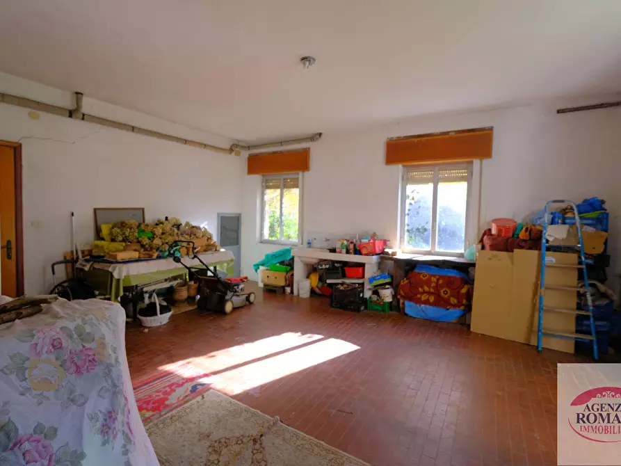 Immagine 40 di Casa indipendente in vendita  a Urbe