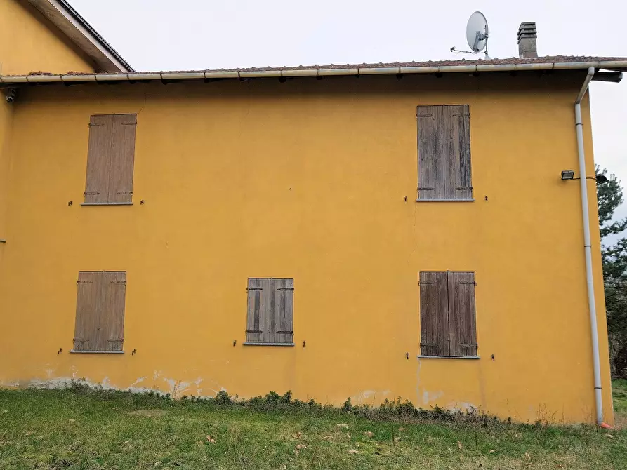 Immagine 1 di Casa semindipendente in vendita  a Malvicino