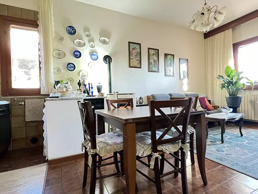 Immagine 18 di Appartamento in vendita  in SP49 41 a Urbe