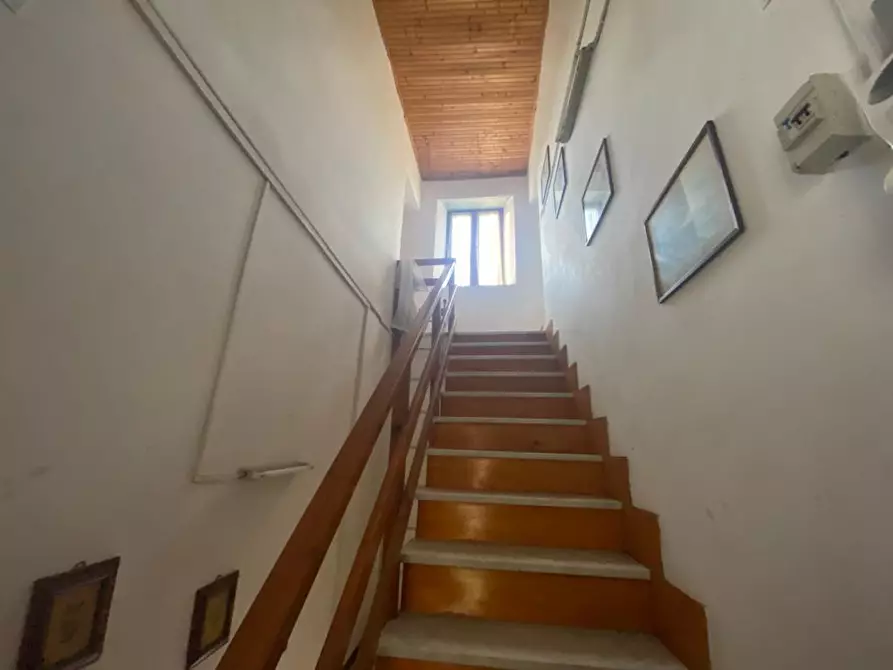 Immagine 14 di Rustico / casale in vendita  a Urbe