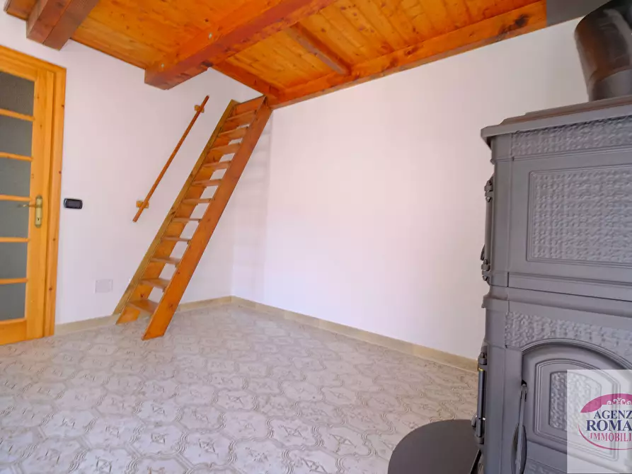 Immagine 6 di Appartamento in vendita  in Via Marasca 96 a Urbe